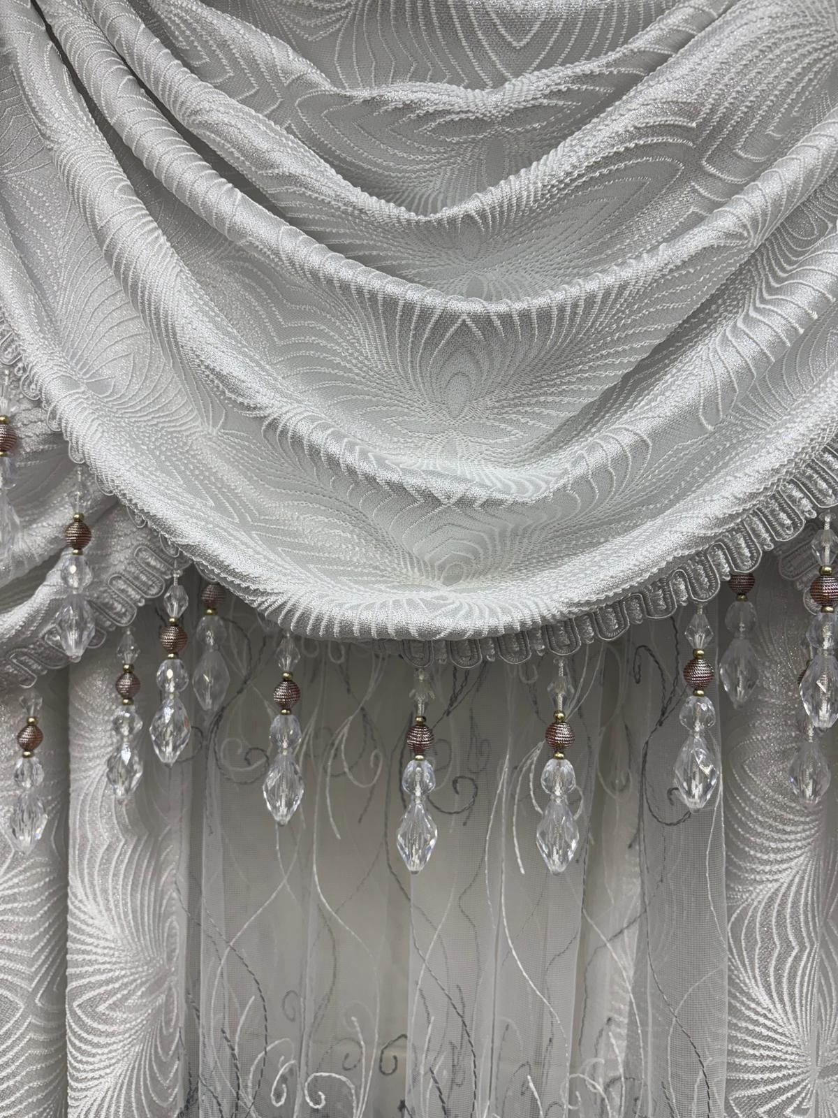 Margo 6-Piece Luxury Curtain Set With Amy Center Panel – White