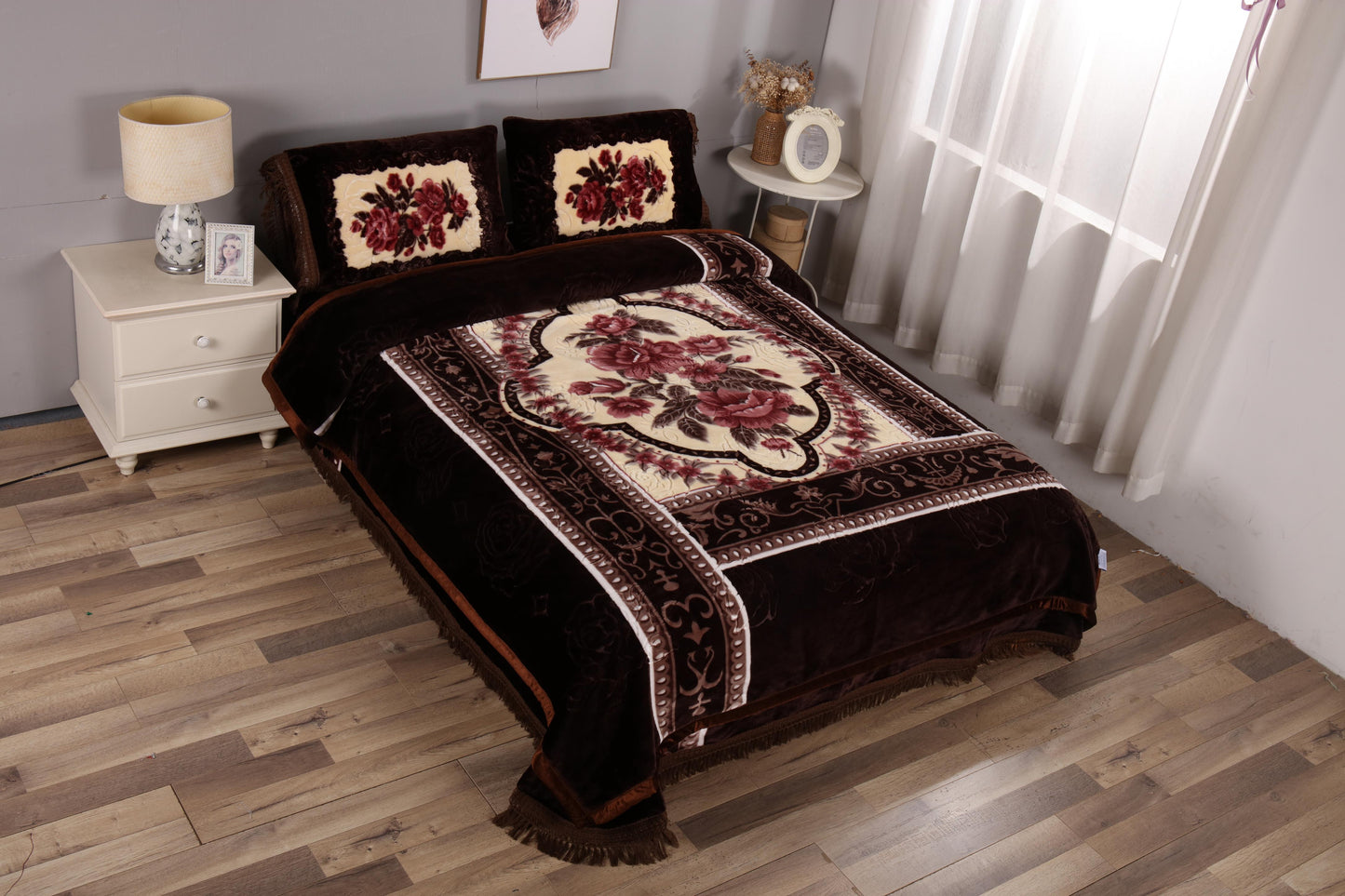Luxury Floral 4-Piece King Size Blanket Set – Soft, Warm & Elegant Bedding - Stylish Curtains