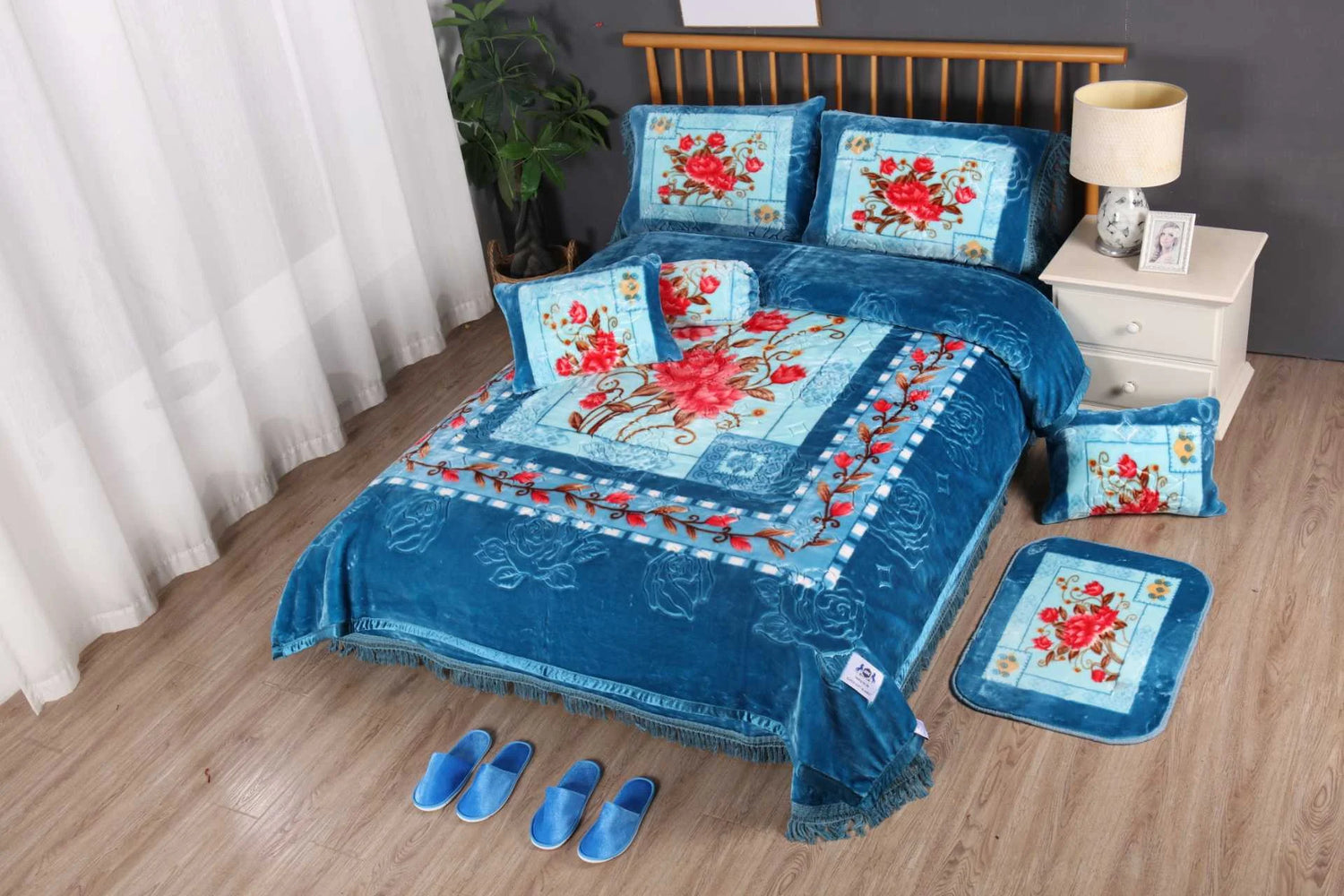 12-Piece Premium Velvet Blanket Set - Stylish Curtains