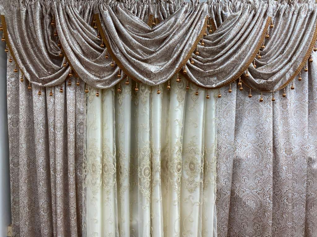 Vivi 11-Piece Luxury Curtain Set With Ruthland Panels & Backing - Stylish Curtains