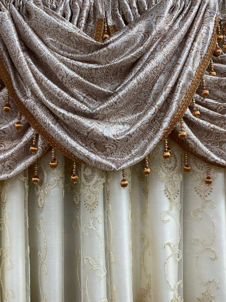 Vivi 11-Piece Luxury Curtain Set With Ruthland Panels & Backing - Stylish Curtains